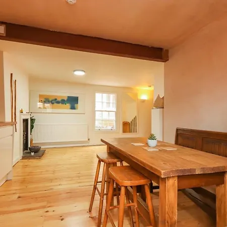 Christmas Steps Quirky 2 Bed - Hopewell بيت للعطل بريستول