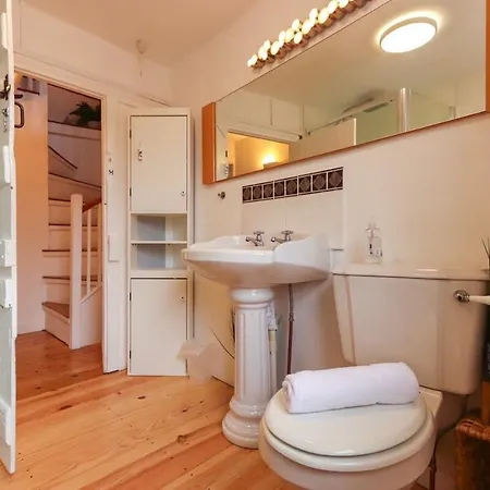 Christmas Steps Quirky 2 Bed - Hopewell Дом отдыха Бристоль