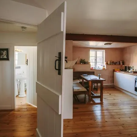 Christmas Steps Quirky 2 Bed - Hopewell Дом отдыха